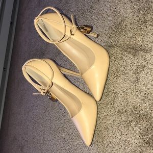 Just Fab Lock & Key Pumps